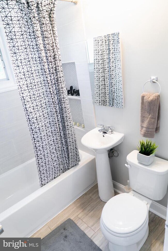 Foto del edificio - 1427 Howard Rd SE