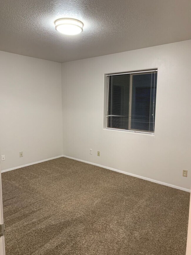 Foto del edificio - Great Duplex in SW Redmond