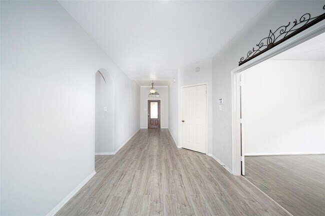 Foto del edificio - 26706 Wild Orchard Ln