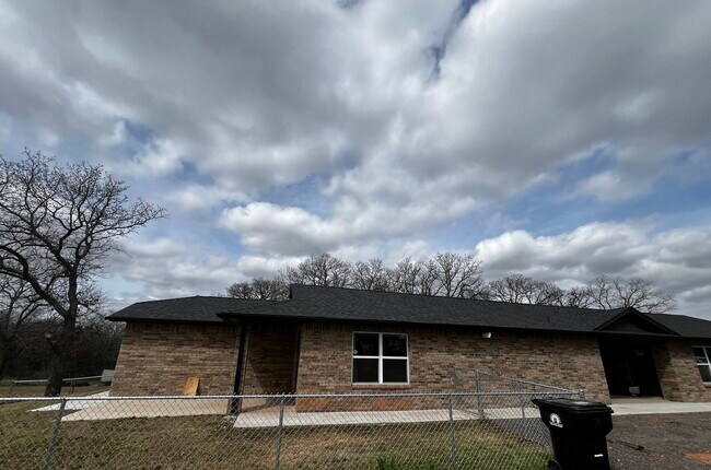 Foto del edificio - 324 SW 6th St