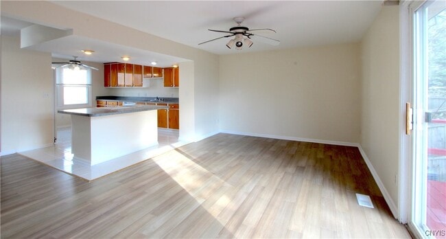 Building Photo - 8394A Shallowcreek Rd