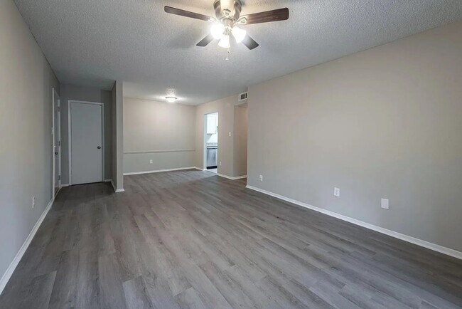 Foto del interior - Heritage Oaks @ Wakefield (Promotion!)