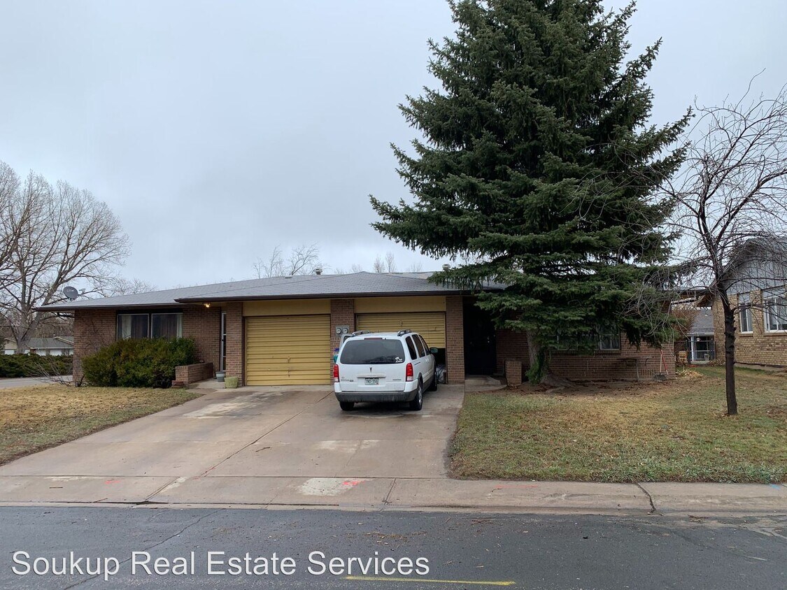 Primary Photo - 1600 Azalea Dr