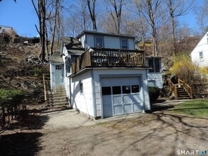 Building Photo - 13 Reynolds Rd