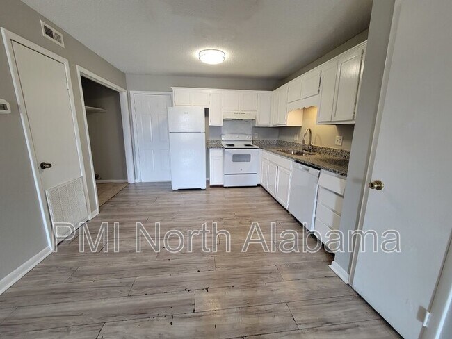 Foto del edificio - 1818 Glenn St SW