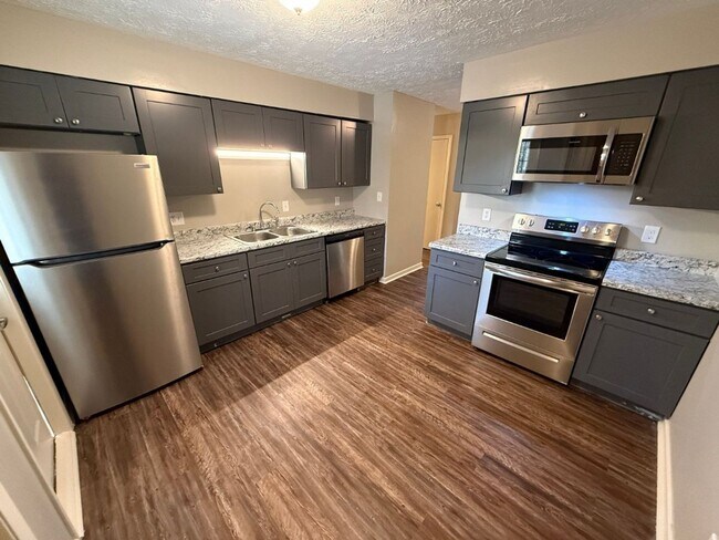 Building Photo - 8721 Gleason Dr