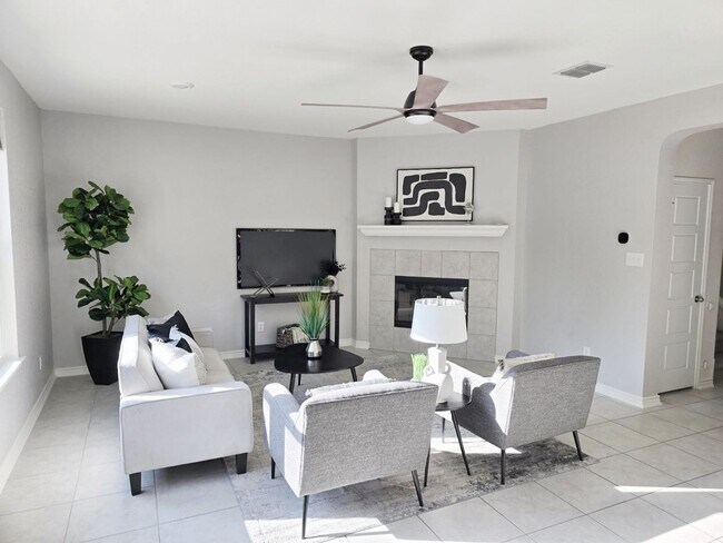 Foto del edificio - 631 Anthem Ln