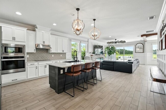 Building Photo - 3019 Borassus Dr