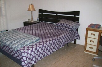 Building Photo - 8100 Creekbend Dr