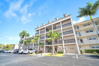Building Photo - 440 Paradise Isle Blvd