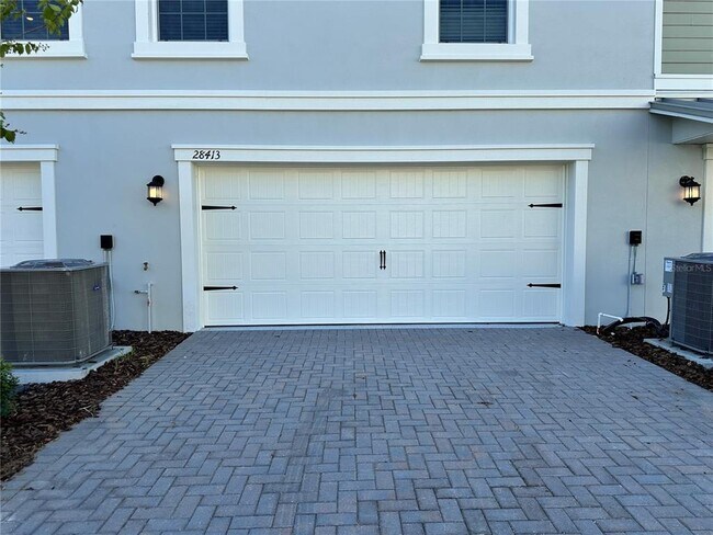 Building Photo - 28413 Grassland Rnch Ln