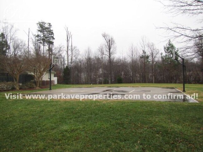 Building Photo - 18711 Ruffner Dr