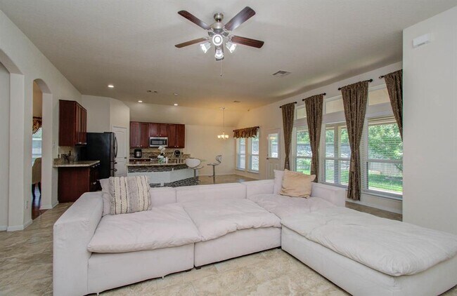 Foto del edificio - 15218 Zenith Glen Ln