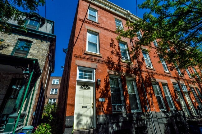 Building Photo - 3947 Baltimore Ave