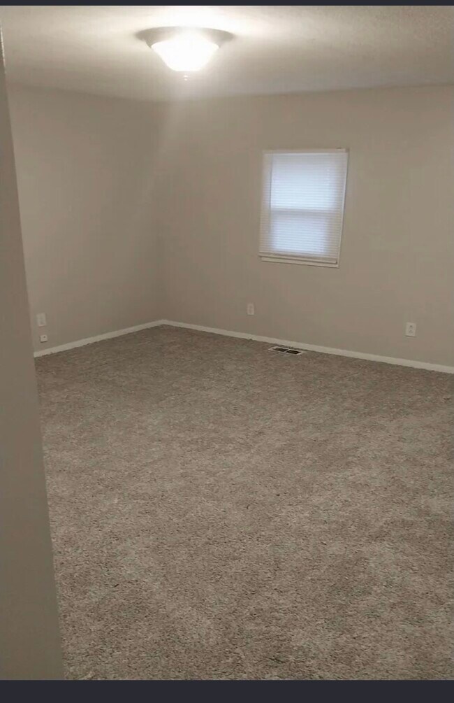 Foto del edificio - 5953 Meade Rd