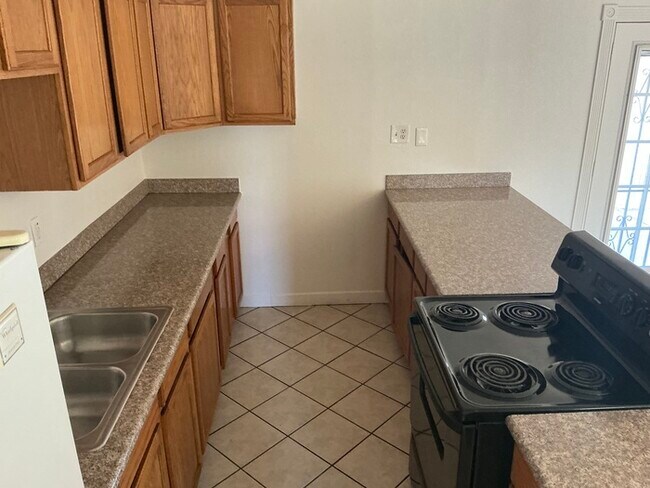 Foto del edificio - 1629 N 73rd Dr