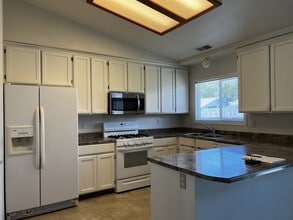 Building Photo - 1373 Wrangler Ct