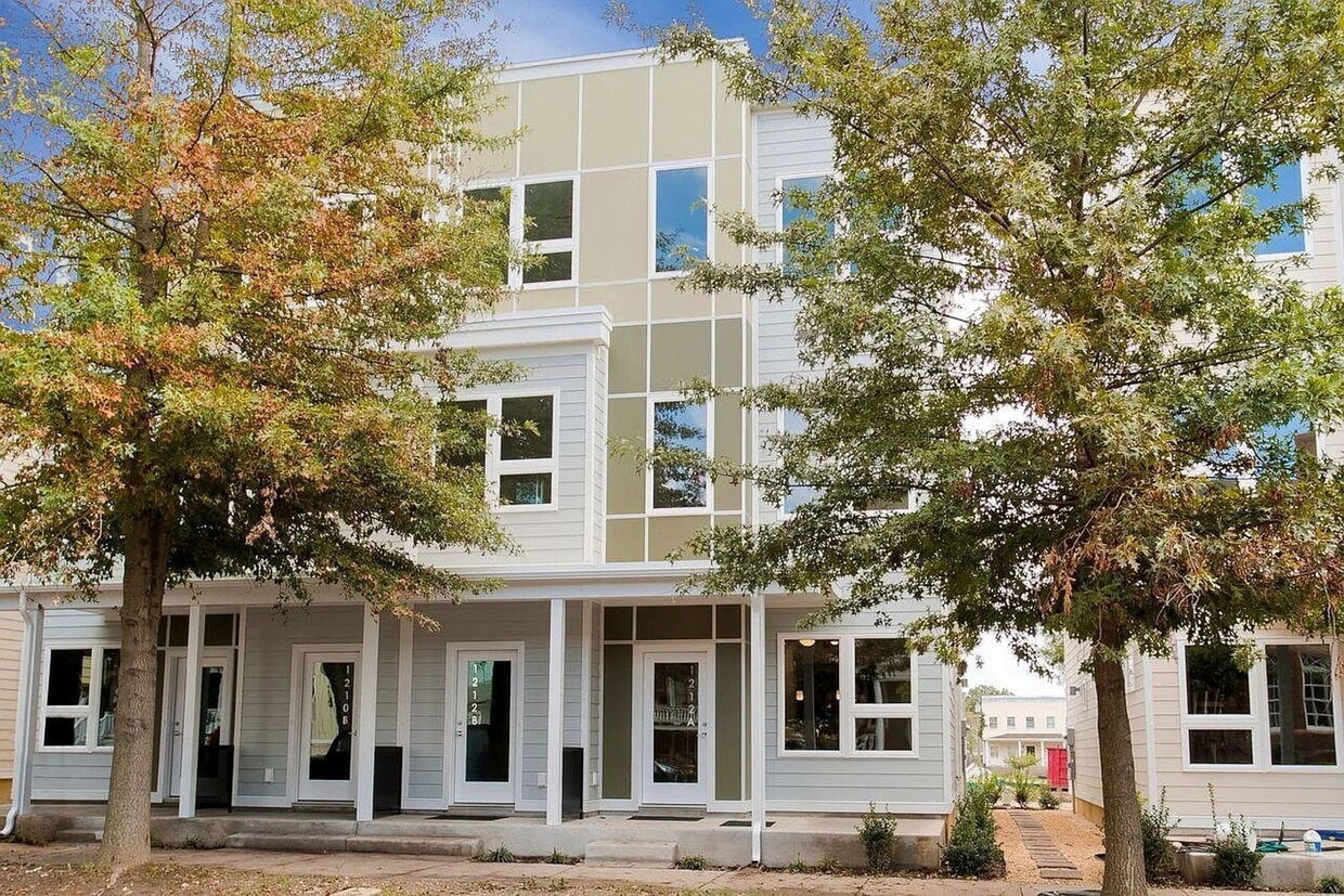 Photo - 1212 Porter Street