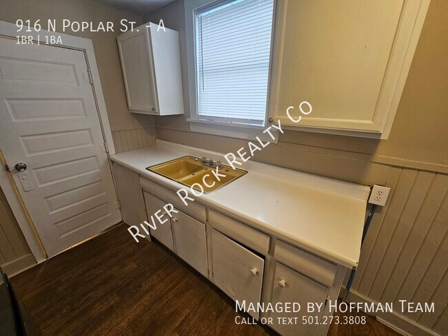 Foto del edificio - 916 N Poplar St