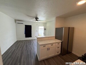 Building Photo - 5415 Buena Vista St