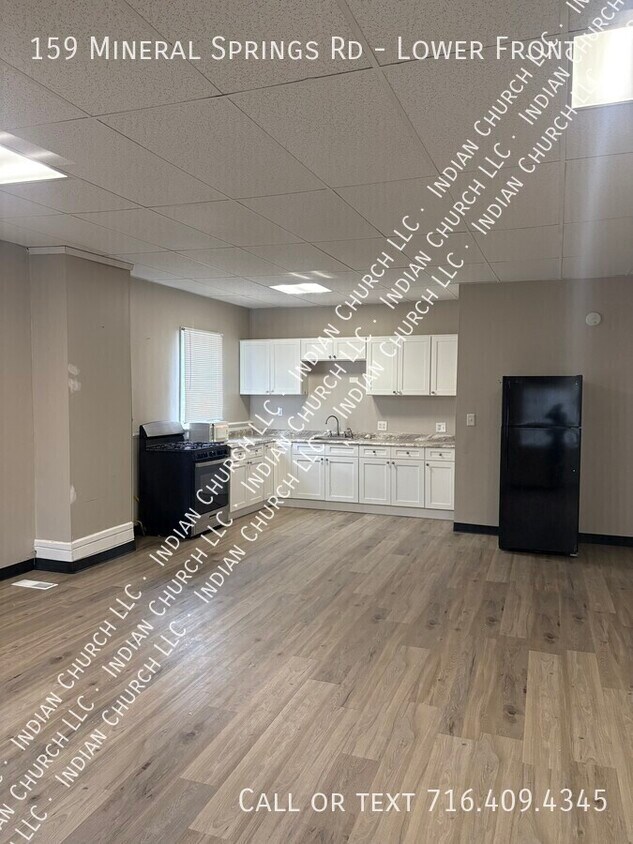 Building Photo - 159 Mineral Springs Rd