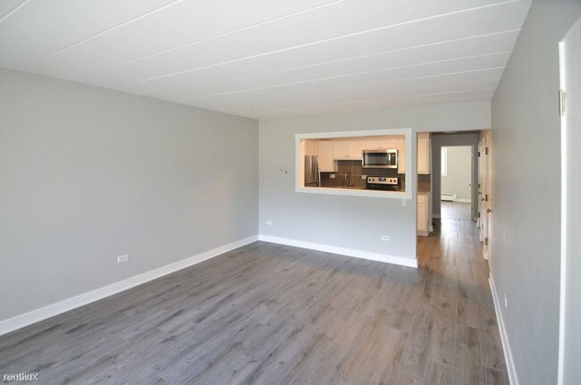 Building Photo - 523 N Genesee St
