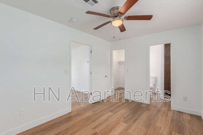 Foto del edificio - 3325 W Monroe St
