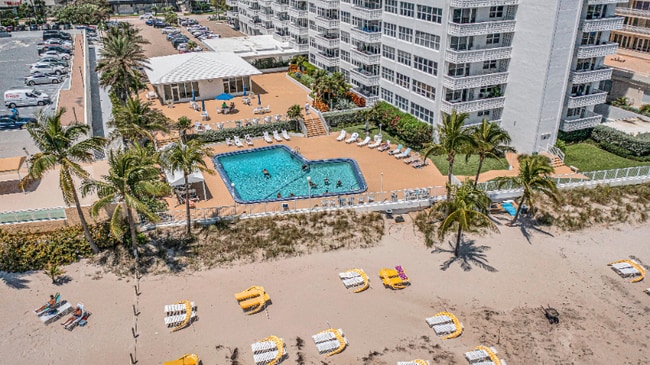 Building Photo - 4010 Galt Ocean Dr