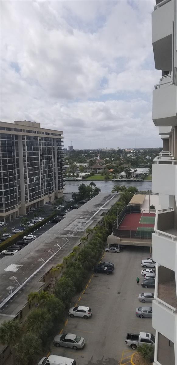 Building Photo - 1985 S Ocean Dr