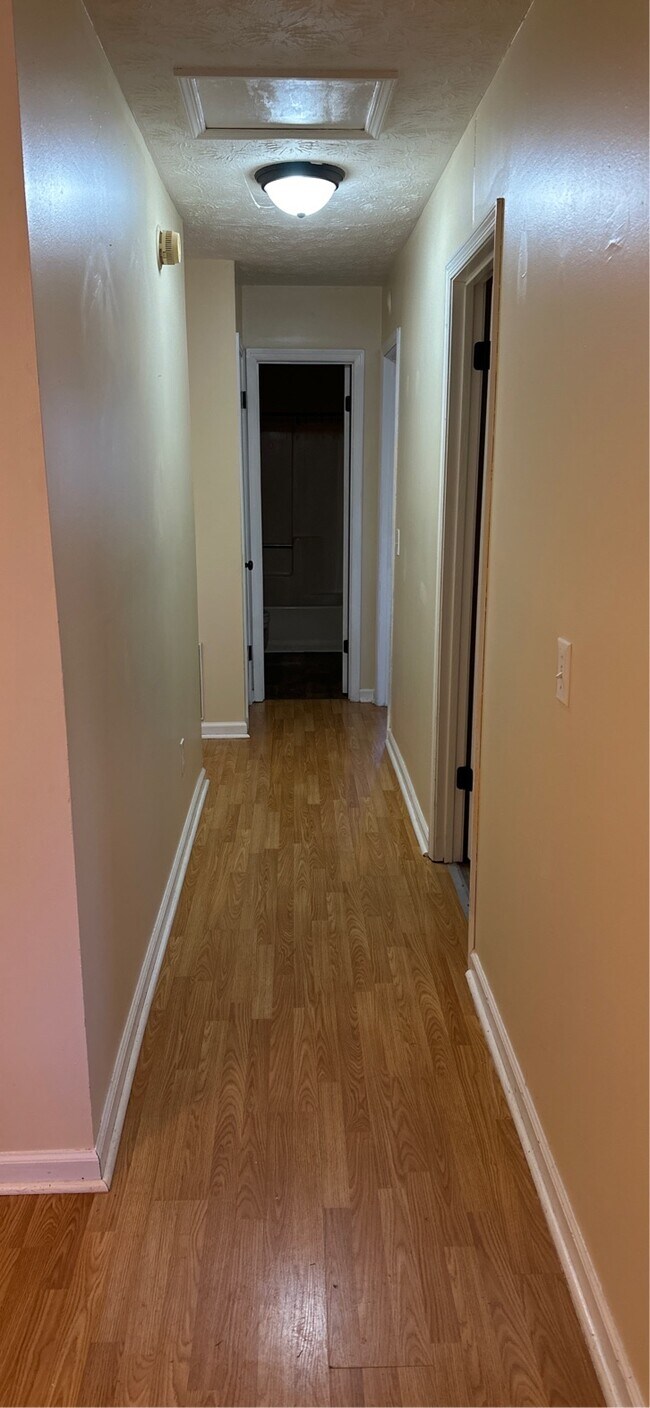 Foto del edificio - 106 Oak Park Ct