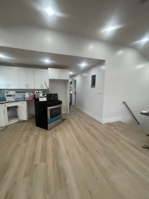 Building Photo - 1754 Hammersley Ave