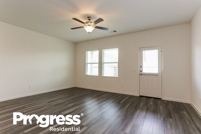 Foto del edificio - 7510 Evitale Way