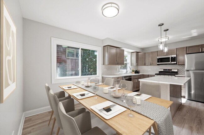 Building Photo - 10907 S Normandy Ave