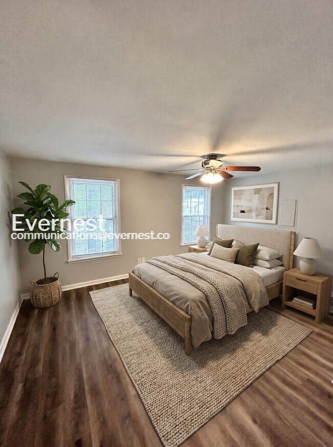Foto del edificio - 208 Glenrose Ct
