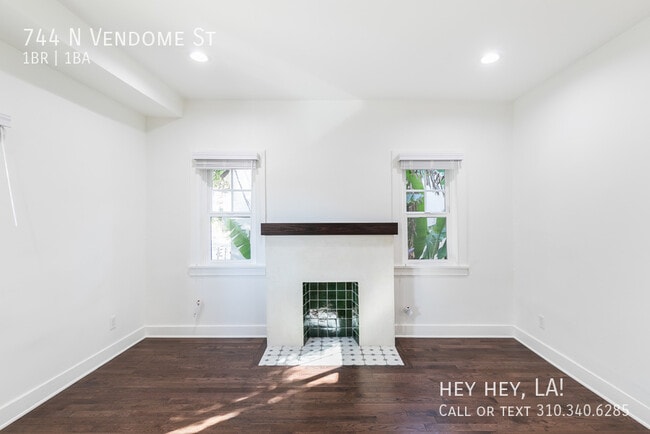 Building Photo - 744 N Vendome St