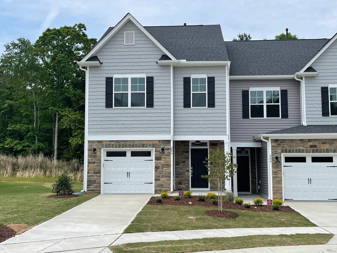 206 Bridge Point Dr, Rolesville, NC 27571 Townhome Rentals in Rolesville NC