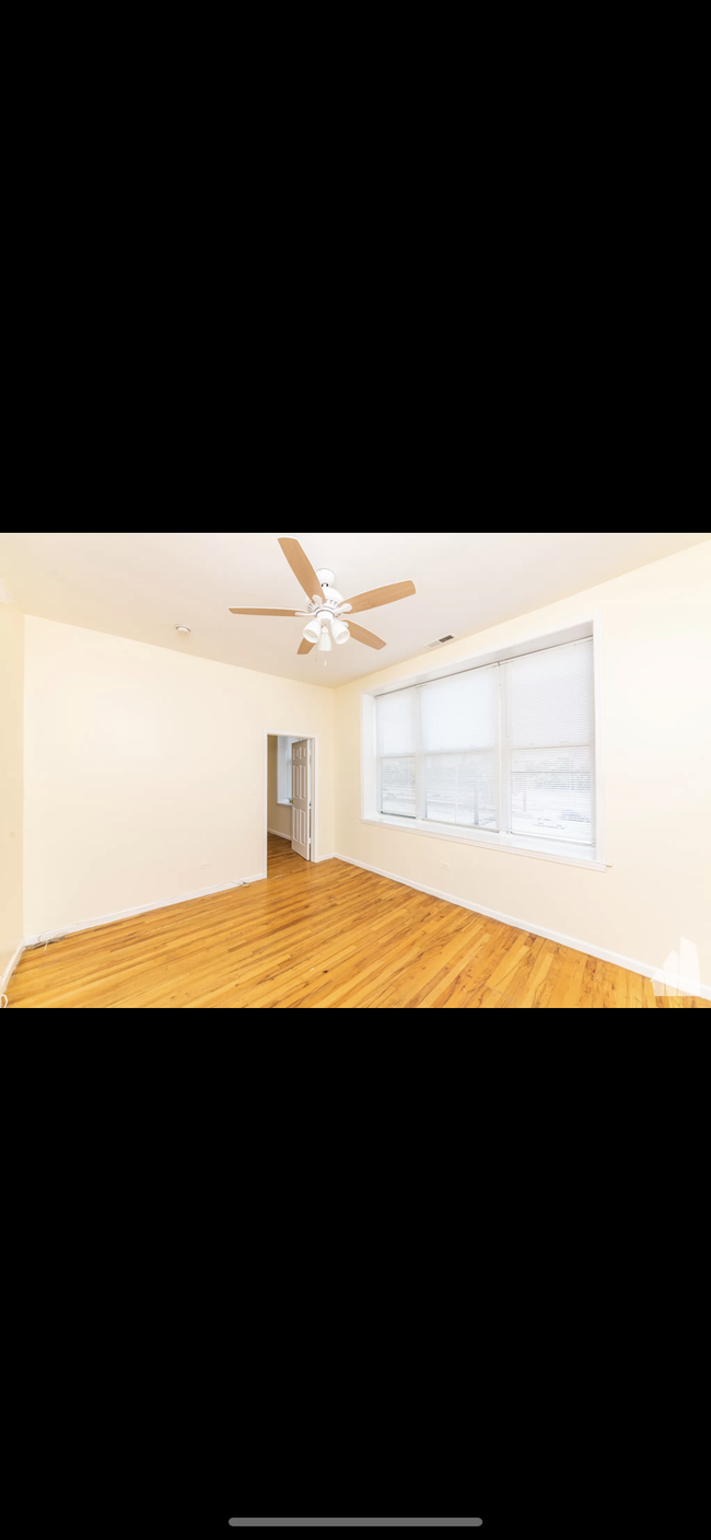 Building Photo - 2910 S Wentworth Ave