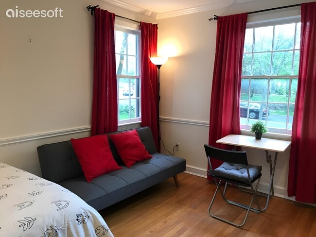 Building Photo - 4427 Nebraska Ave NW Building Photo - 4427 Nebraska Ave NW