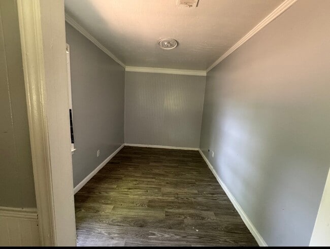 Building Photo - 2833 Walmar Dr