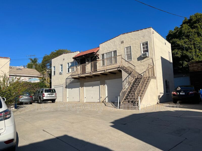 Primary Photo - 2815 1/2 Rowena Ave