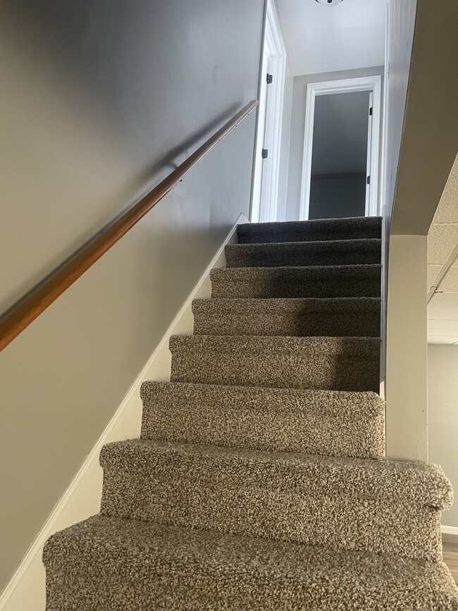 Stairwell to bedrooms - 920 11th St W