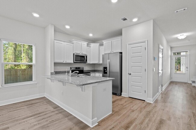 Building Photo - 227 Sandhill Pines Dr