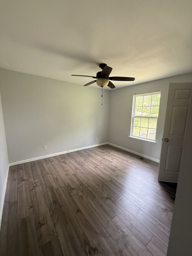 Foto del edificio - 1405 Lee St SE