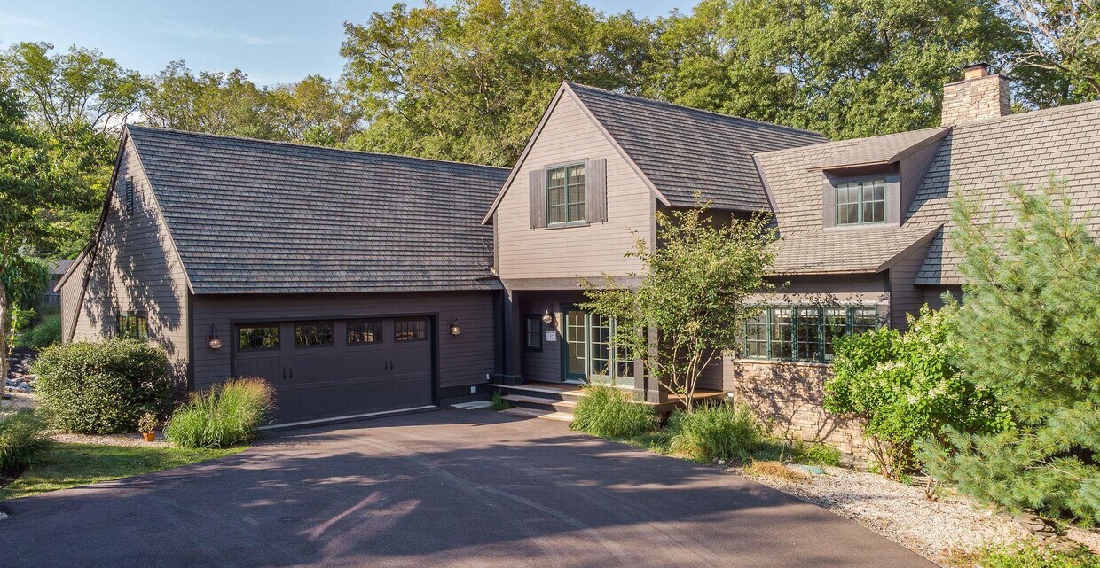 Foto principal - 42 Golf Course Rd