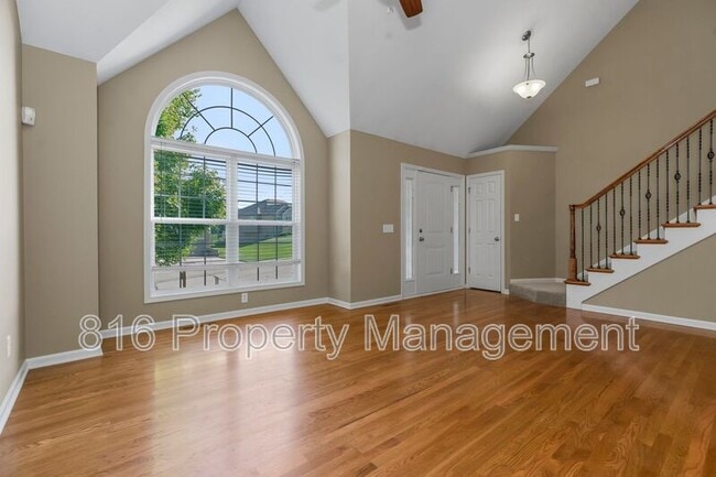 Foto del edificio - 701 Tomahawk Ct