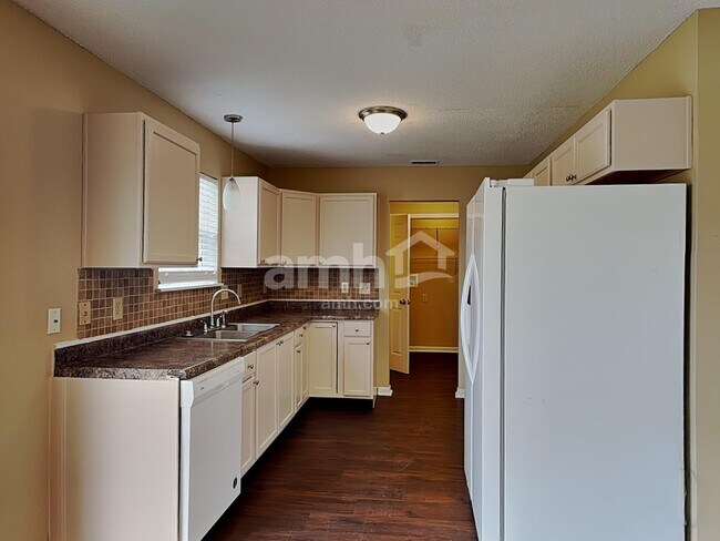 Foto del edificio - 17378 Austrian Pine Way