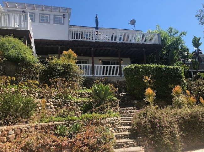 Foto del edificio - 1336 Bush St