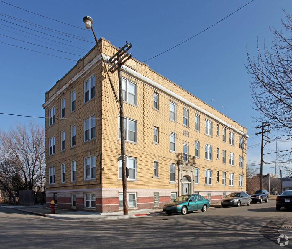 828 W Willis St, Detroit, MI 48201 Apartments Detroit, MI