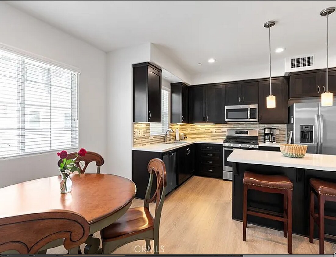 869 Coriander Ln Unit Third Bedroom, San Luis Obispo, CA 93401 Condo