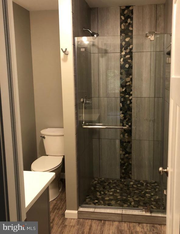 Foto del edificio - 723 McCormick Rd